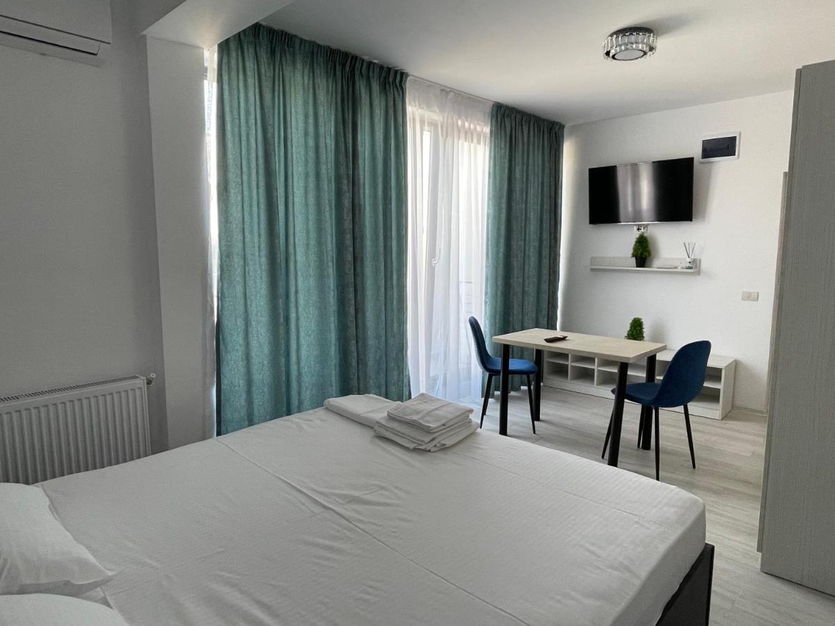 Aquazure Studio Residence Năvodari Extérieur photo